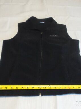 COLUMBIA Women's Black Fleece Vest Size Large Excellent Condition
